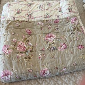 Vintage Simply Shabby Chic full/queen quilt and king Sham